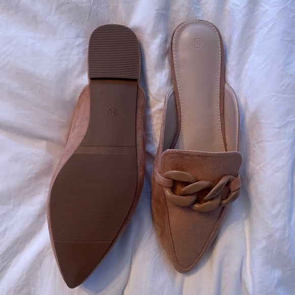 8.5 Tan slides New without box - Picture 2 of 2